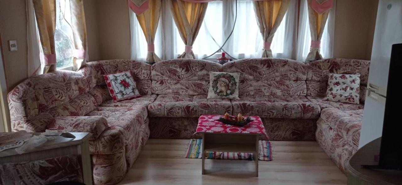 Kupai Apartman Apartment Tiszaujvaros Luaran gambar