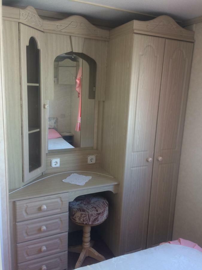 Kupai Apartman Apartment Tiszaujvaros Luaran gambar