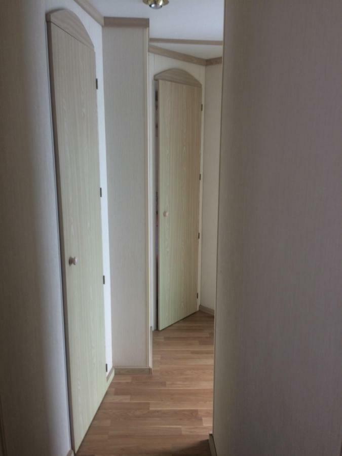 Kupai Apartman Apartment Tiszaujvaros Luaran gambar